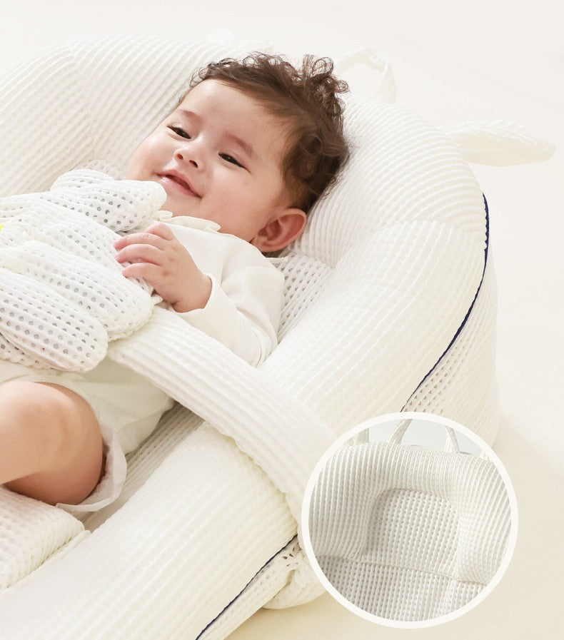 Berço Antirrefluxo Inclinado para Bebê com Função de Toque Suave